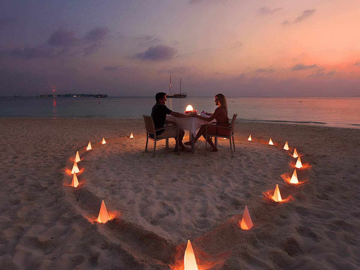 Candlelit Beach Dinner romantic things to do in Zanzibar for couples